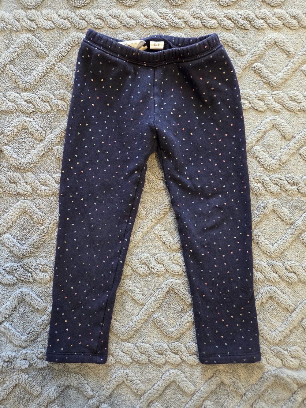 Girls 5T - GAP Navy Fleece Lined Leggings with Tiny Multicolor Hearts